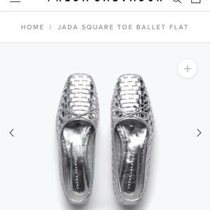 Freda Salvador Jada Flat